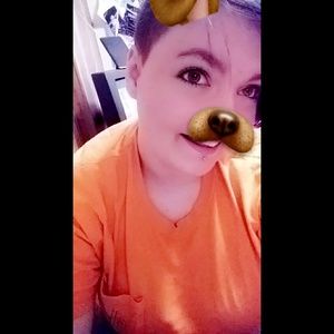 Meet your Posher, Levi